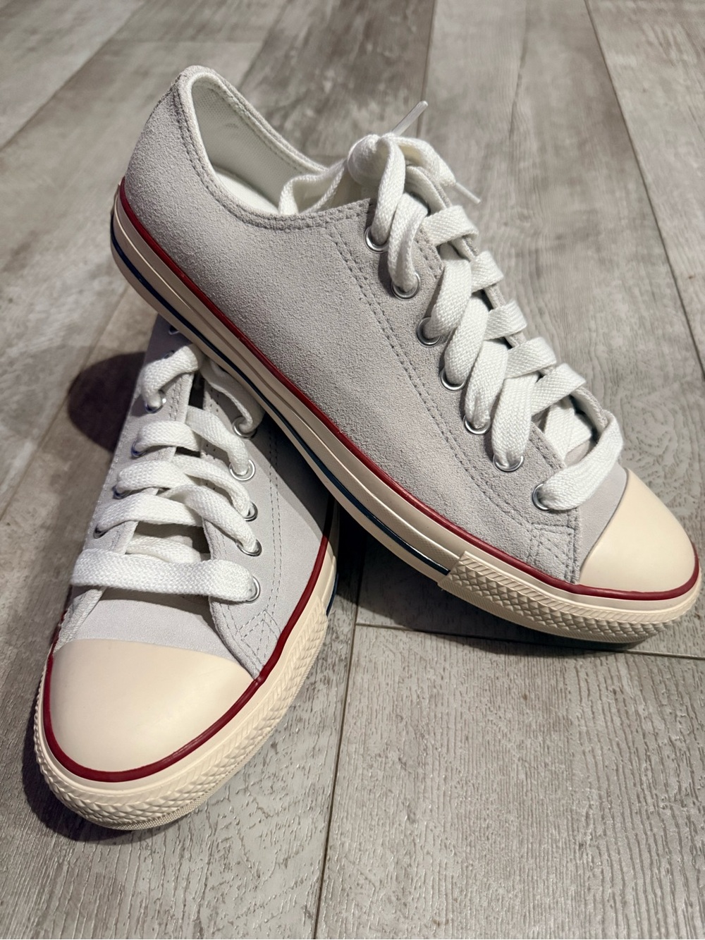Converse Chuck Taylor All Star Suede Gray Low Tops Men’s 9.5 Women’s 11.5 New